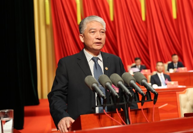 向光而明 委员心声|刘会金:一生耕耘教育 无悔幸福人生_腾讯新闻