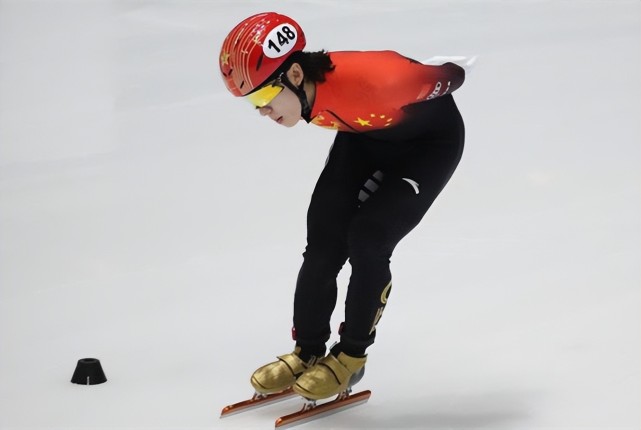 中国短道速滑取得开门红,奥运冠军林孝埈三线全部晋级