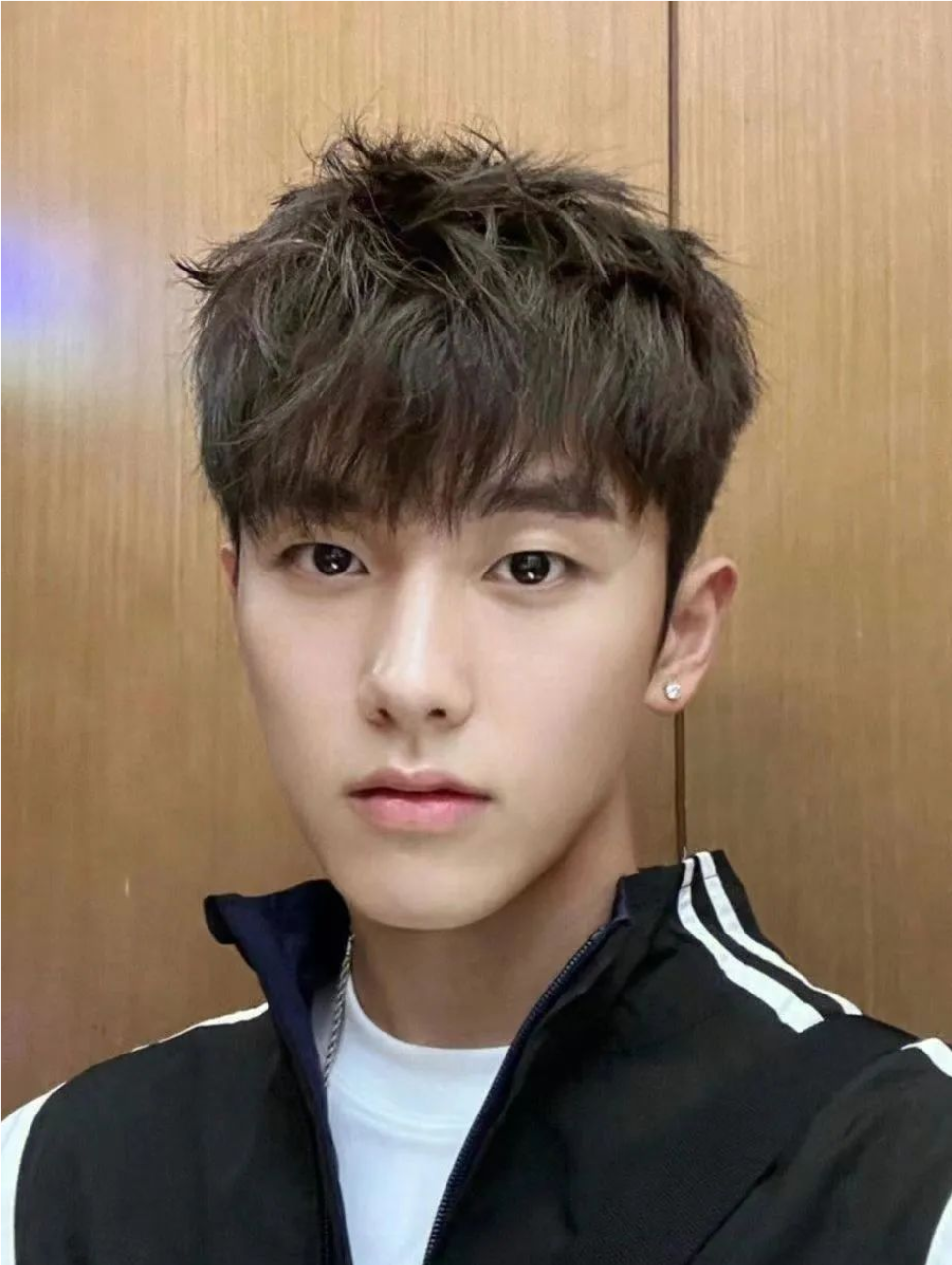 最值得尝试的三种男士发型,精神时尚很出彩,越看越帅气插图5