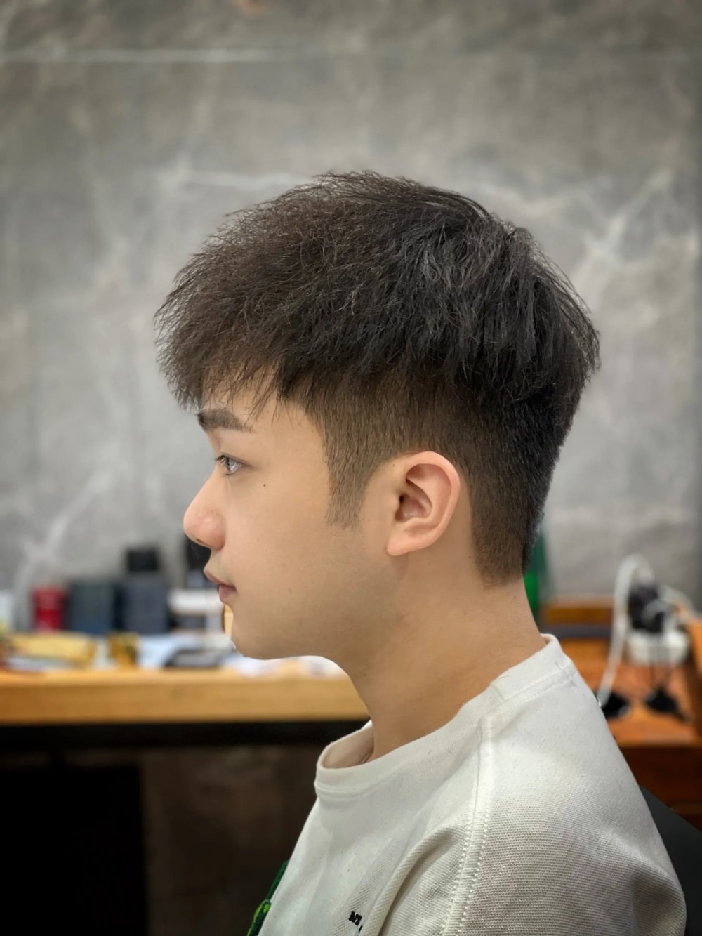 最值得尝试的三种男士发型,精神时尚很出彩,越看越帅气插图7