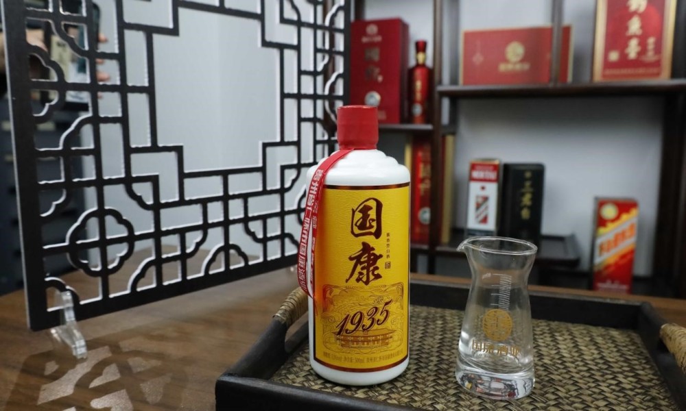 加入國康酒業沒過多久,便研發出她最心儀的傑作,也就是國康1935