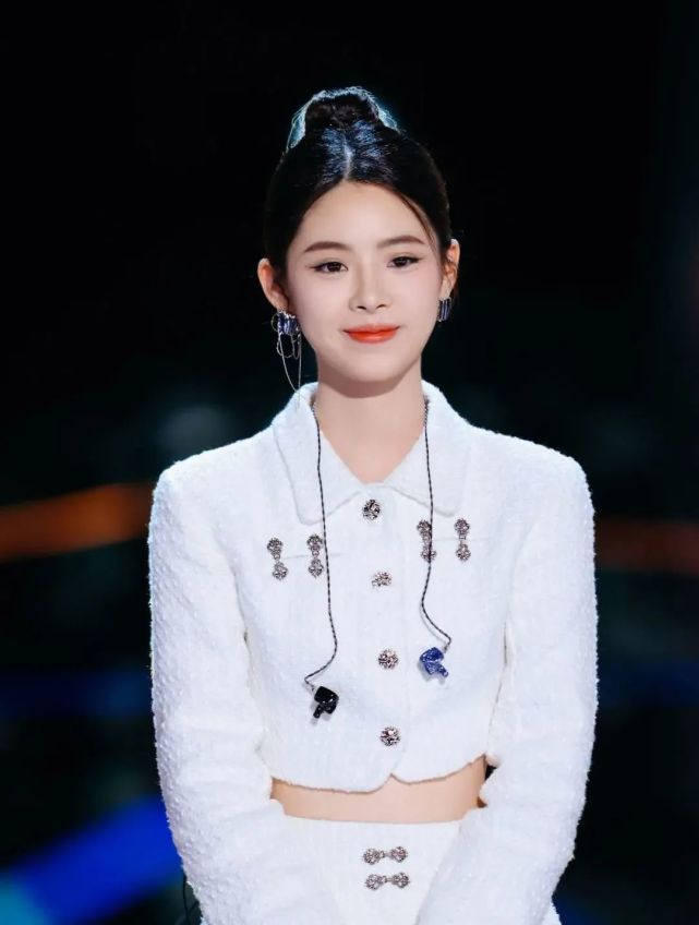 深大学子蔡子伊,中国好声音亚军!_腾讯新闻