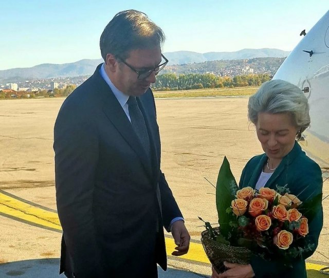 当着欧盟委员会主席的面，塞尔维亚总统称将保持与中国友好关系