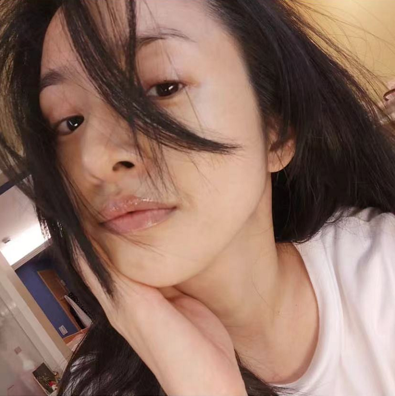 林依晨晒自拍庆40岁生日,素颜被赞像小姑娘,开心称老公喊她小孩