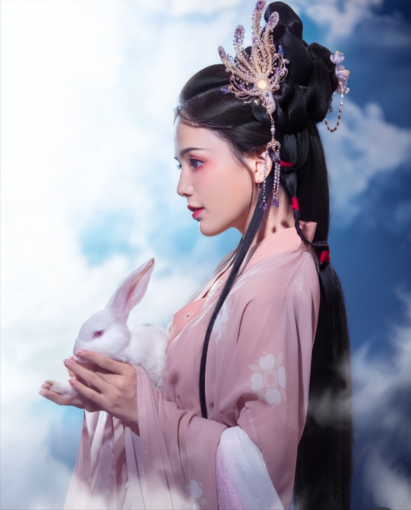 "女顶流"迪丽热巴,演嫦娥进不了前五,她输在哪?_腾讯新闻