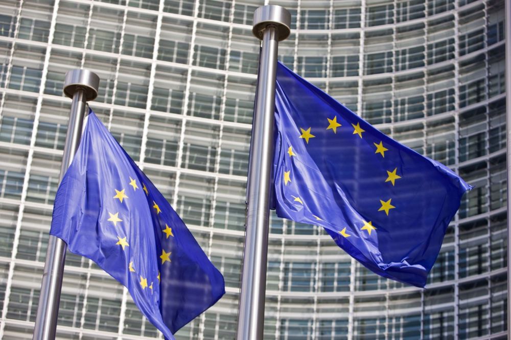 欧盟承诺提供1.65亿援助，但要求塞国跟中俄划清界限，武契奇表态