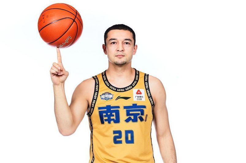 厉害了西热力江cba正能量教练球员带领第1黑马创造5连胜