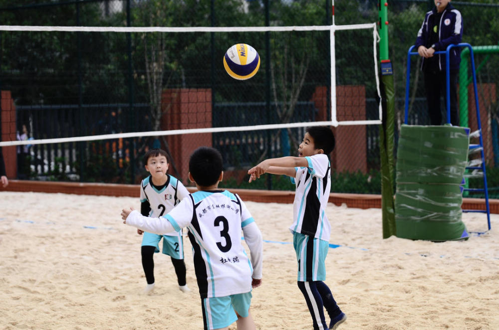 成都市首届青少年沙滩排球锦标赛决出冠军_腾讯新闻