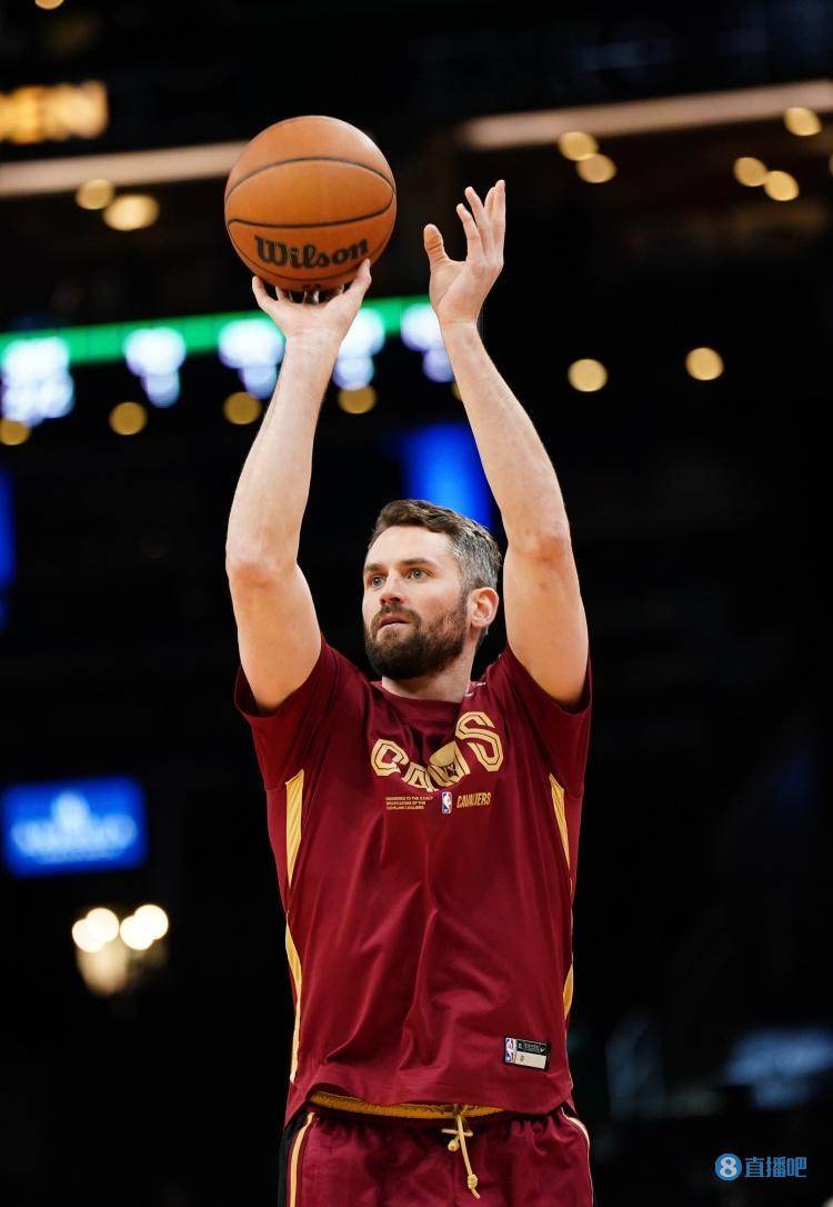 乐福23分钟轰8记三分砍29 8 追平生涯单场纪录_腾讯新闻