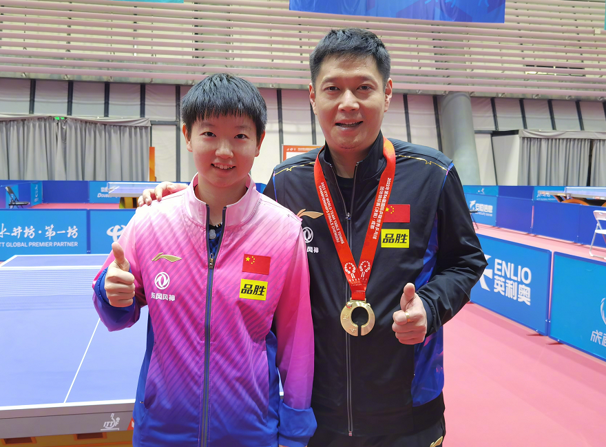 5-0！英超6.6亿豪阵狂胜登顶：狂射24脚虐菜，奇兵2射1传踢疯