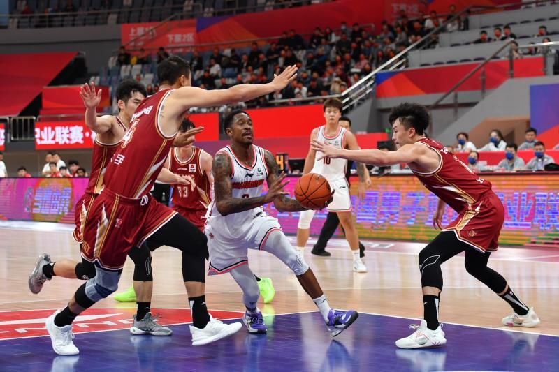 5-0！英超6.6亿豪阵狂胜登顶：狂射24脚虐菜，奇兵2射1传踢疯