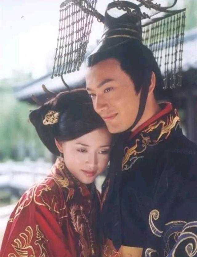 与黄晓明分手20年后，初恋女友刘立淇如今怎么样了？43岁孑然一身_腾讯新闻