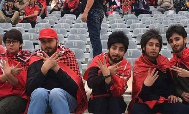 乔装看球却惨遭监禁和虐待,伊朗女性球迷权利之路任重道远_腾讯新闻