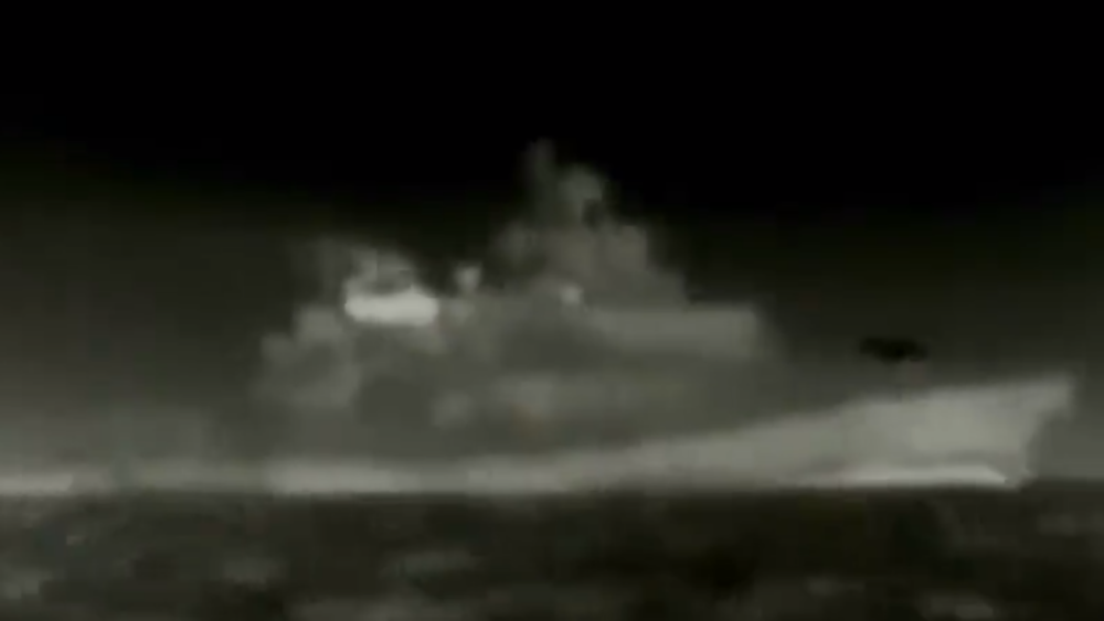 重磅！乌克兰袭击俄黑海舰队驻地，4000吨新旗舰又被“击沉”了？