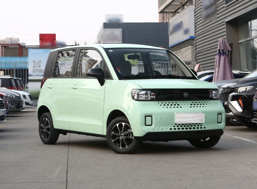 五菱宏光miniev加长版来了最大续航175公里顶配588万