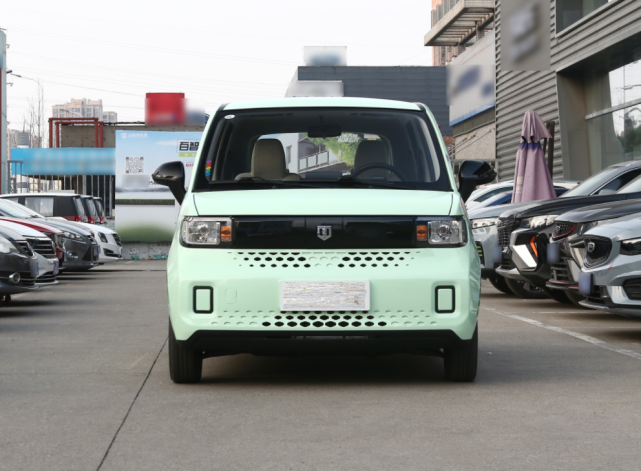 五菱宏光miniev"加长版"来了,最大续航175公里,顶配5.88万