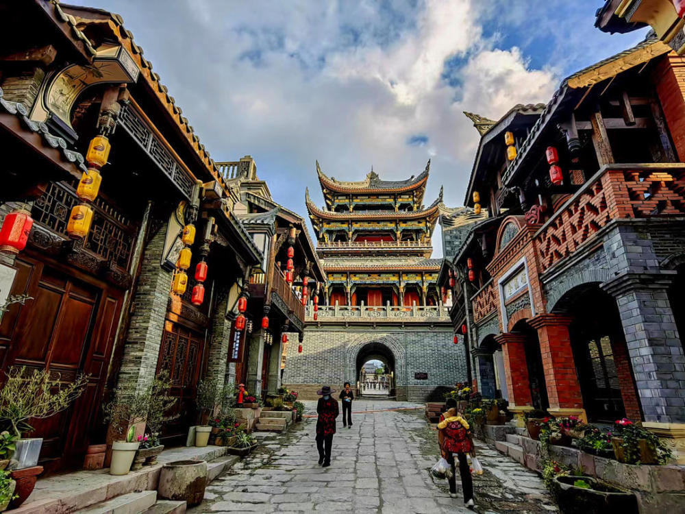 镜头下的大凉山凉山州成立70周年县市风采西昌市