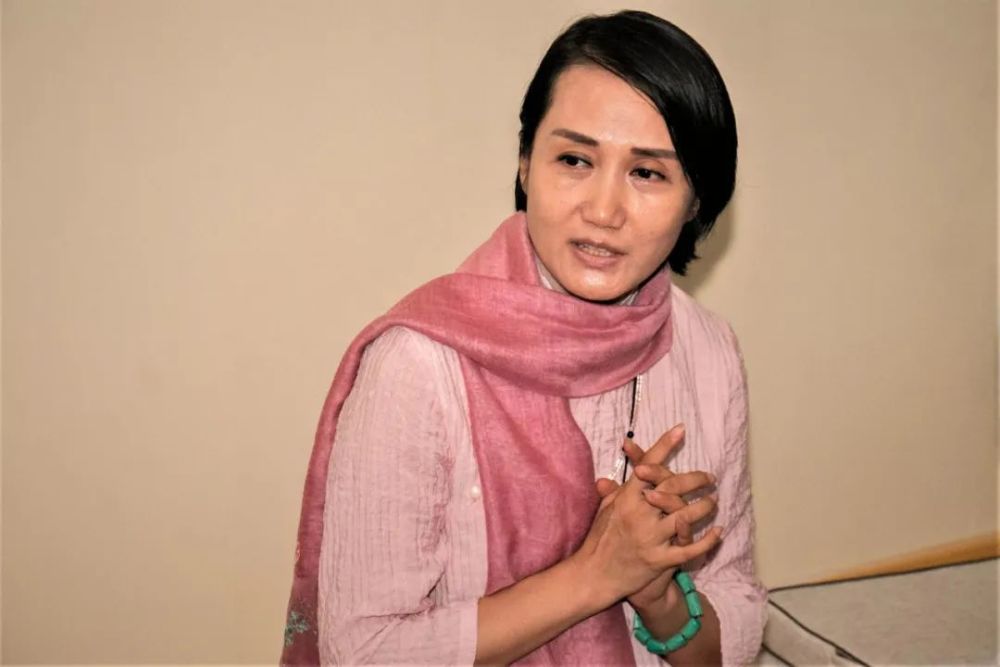 20岁结婚26岁皈依佛门,鞋厂女工演妙玉,姬玉从未走出《红楼梦》_腾讯