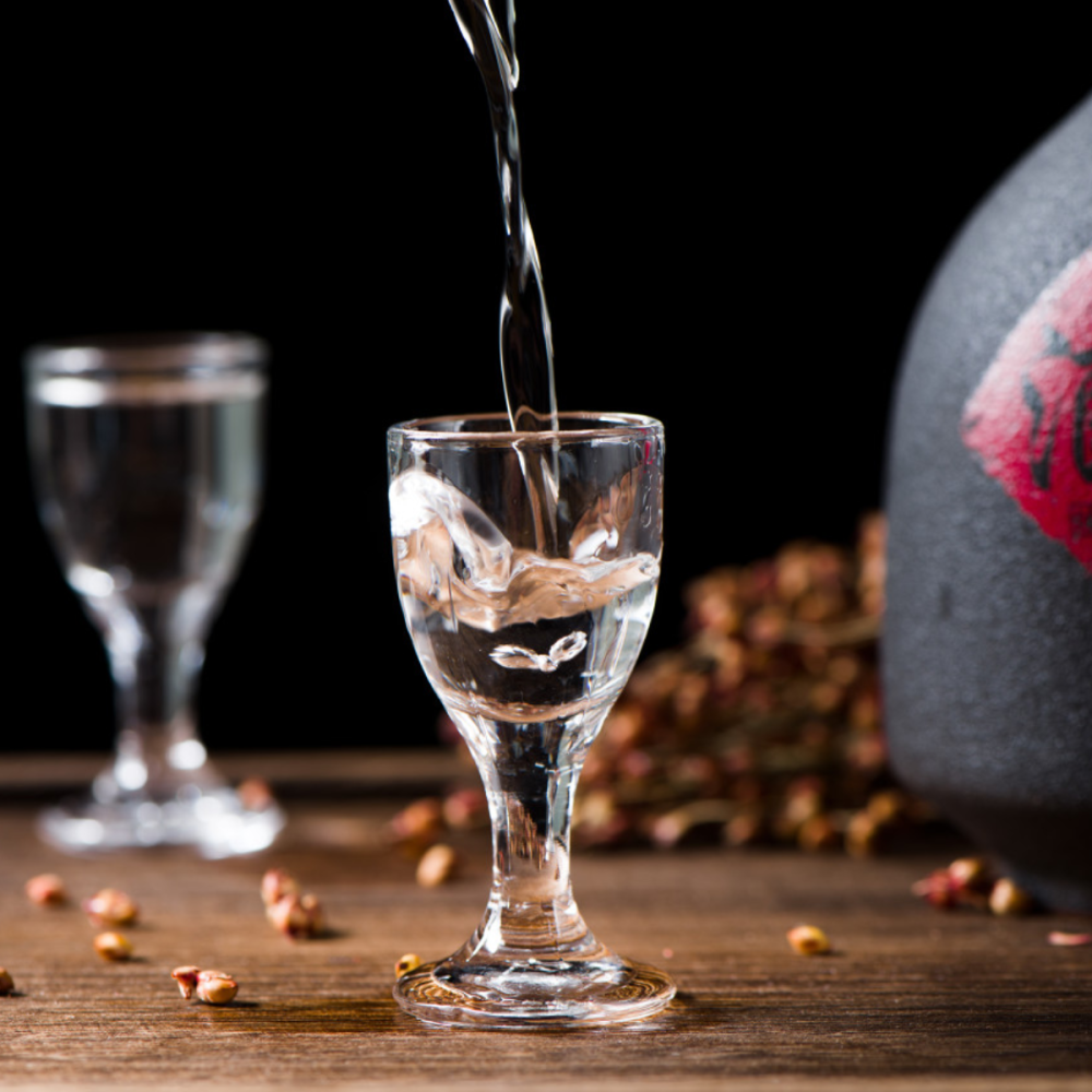 无惧股价波动,19家白酒上市公司前三季赚1000亿,茅台五粮液贡献过半