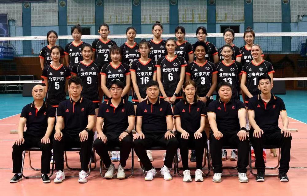 身处d组的北京汽车女排将迎来新赛季首秀,对手是福建安溪铁观音女排.