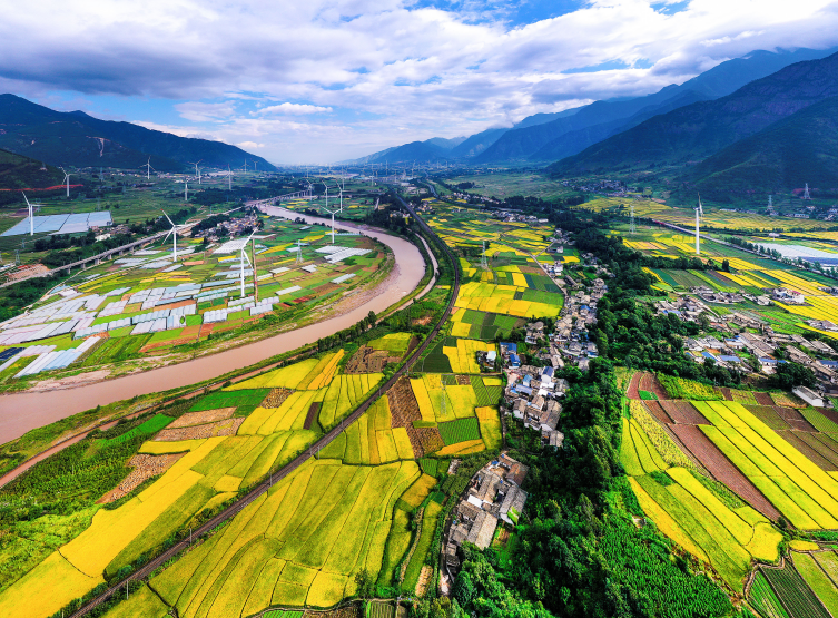 镜头下的大凉山凉山州成立70周年县市风采西昌市