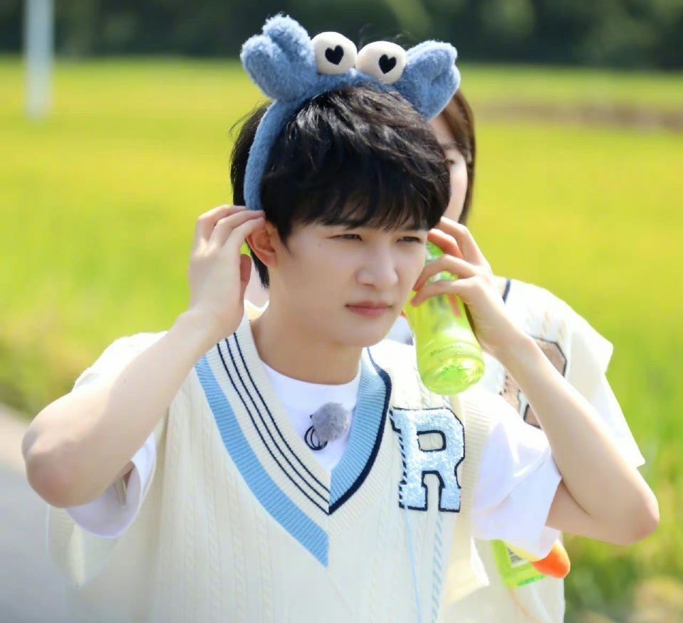 新《跑男》原班人马海报官宣,从c位看端倪:本季队长由谁担任?插图9