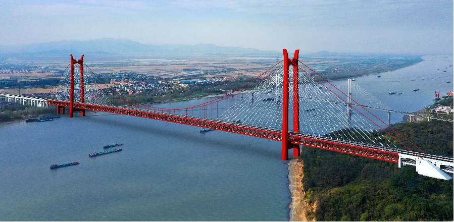 世界首座公铁分层斜拉悬索协作体系桥3号主墩承台浇筑完成