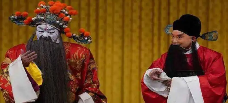 大人"一个唱红脸,一个唱白脸",孩子说:"够了,这是让我受双倍痛苦"