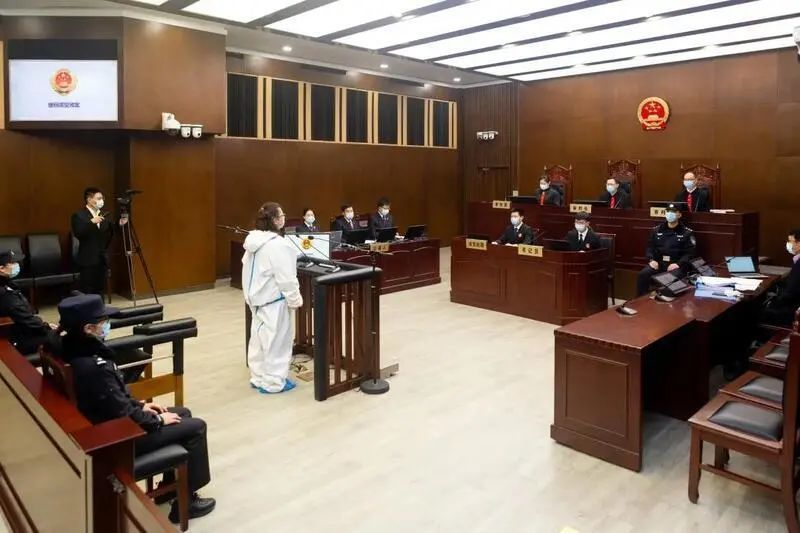 在什么學校上學用英語怎么說葬驚喜接巴赫治理于民50掃街