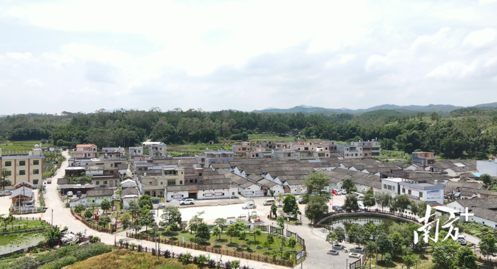 美丽庭院绘新景,佛冈迳头镇积分存折提升村民幸福感