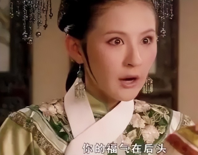 屡屡被骂上热搜,又拽又不好惹,《山海情》里的"水花"拿视后,凭啥?