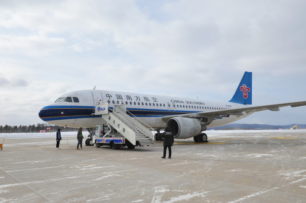 漠河机场试飞成功