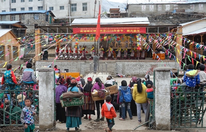 喜马拉雅深处的陈塘夏尔巴,留存的那些服饰与礼俗_腾讯新闻