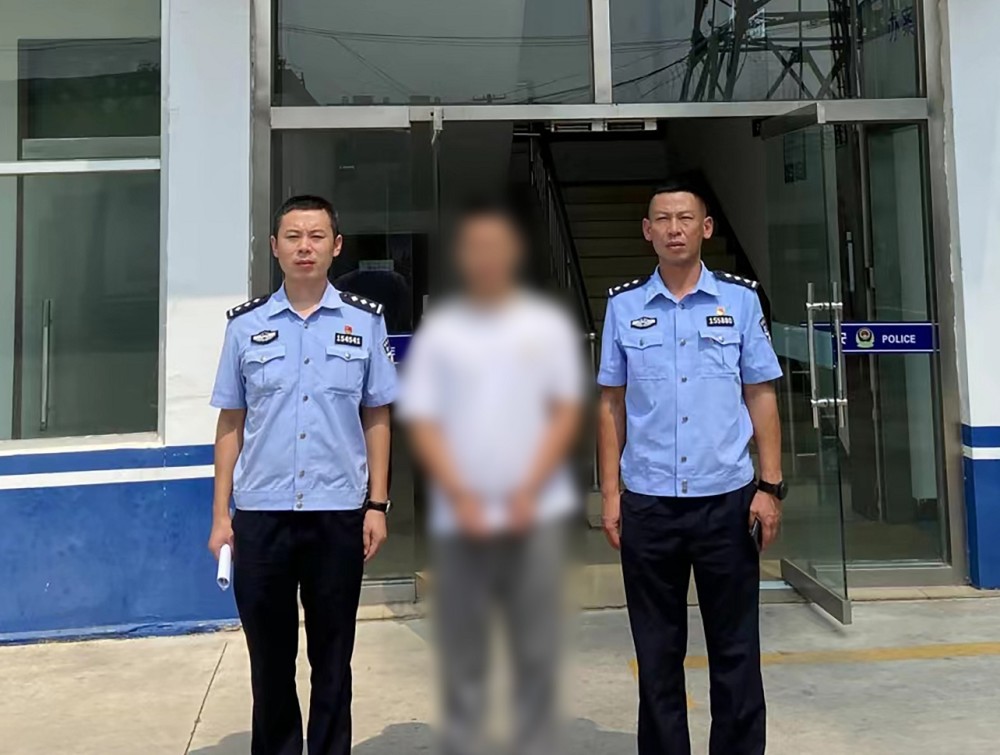 诈骗黑平台有我的身份证信息_诈骗黑平台的钱偷窃登录下载_黑平台诈骗