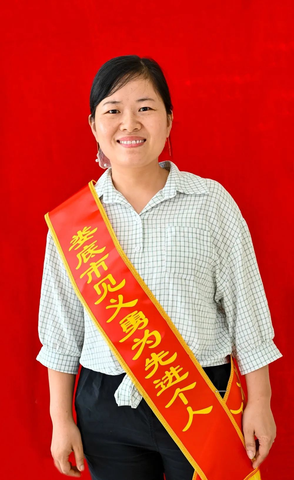 2021年2月26日,谢雄领着5岁的女儿到涟源市安平镇桐树坪村探望婆婆.