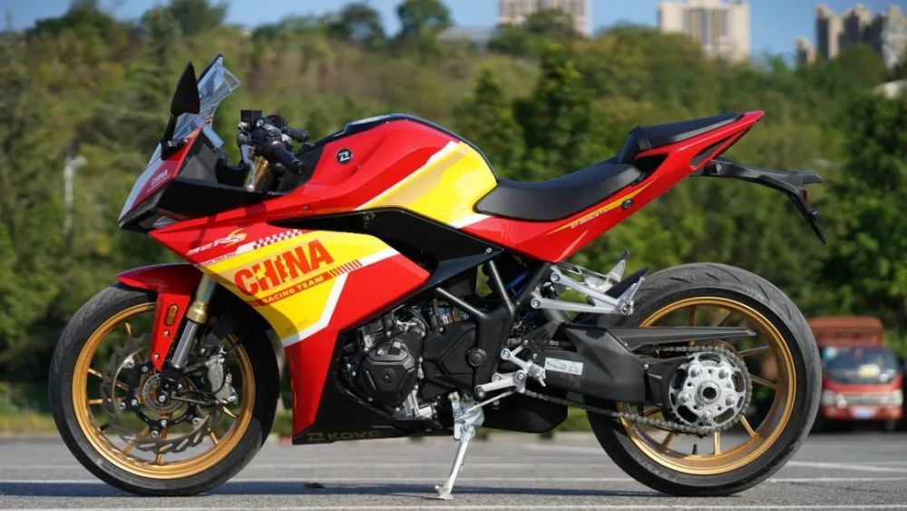 凯越321rr-s国家队限版上市,新车实拍解读_腾讯新闻