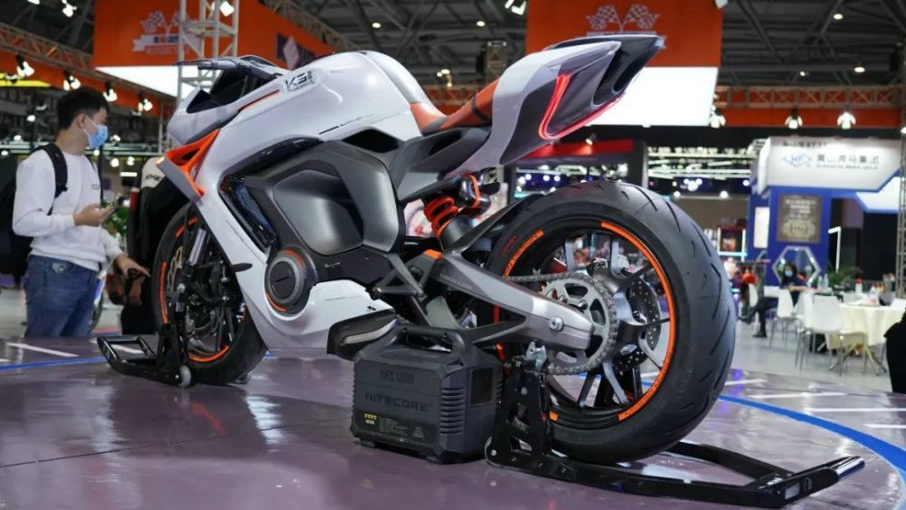 再一次惊艳摩博会！杰迪K333现场实拍，国产最美轻易拿捏_腾讯新闻