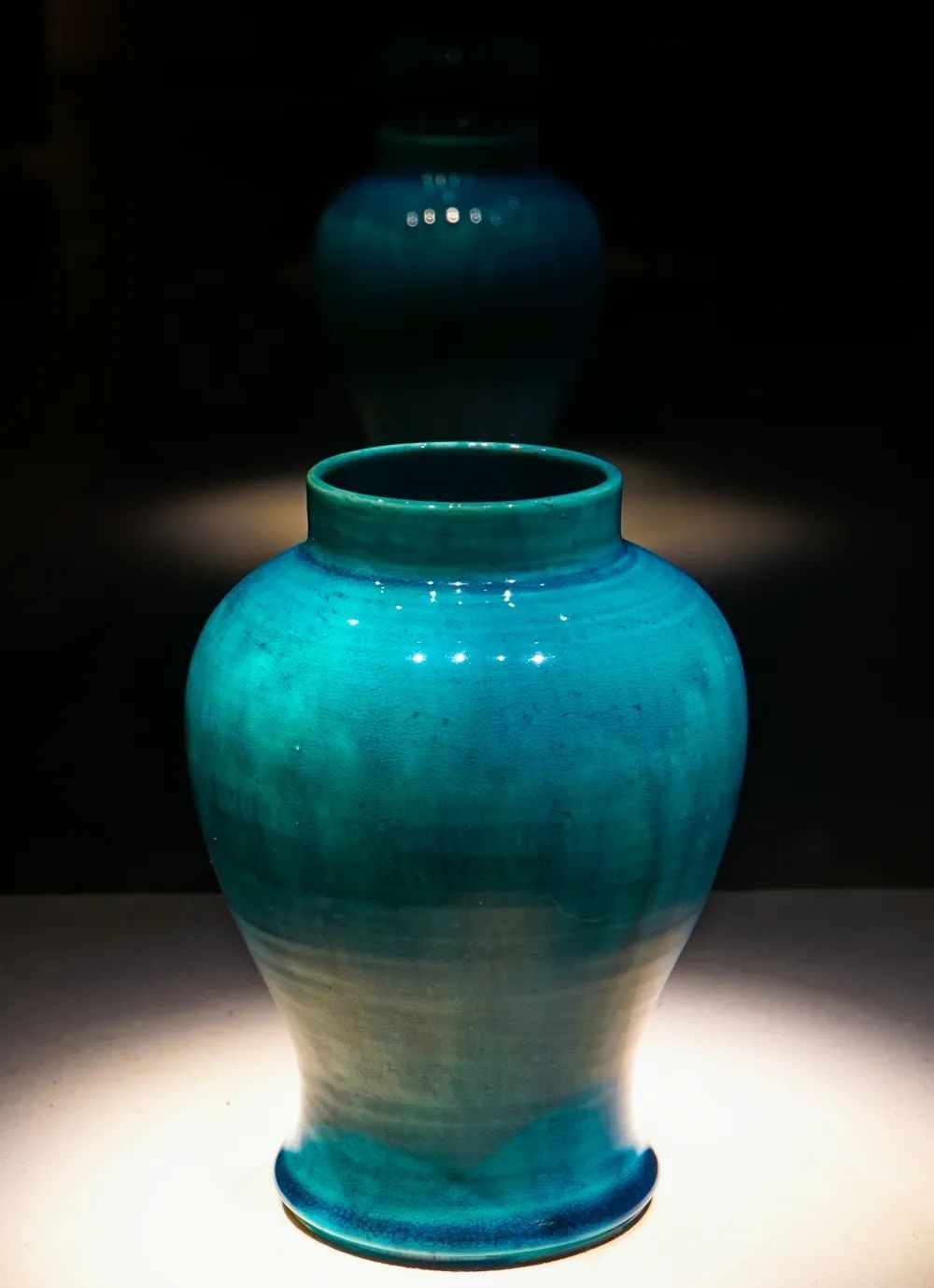 大美至简单色釉陶瓷展正在佛山顺德展出