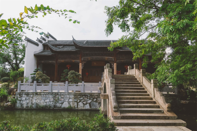 石泉村:从矿村回归文化古村