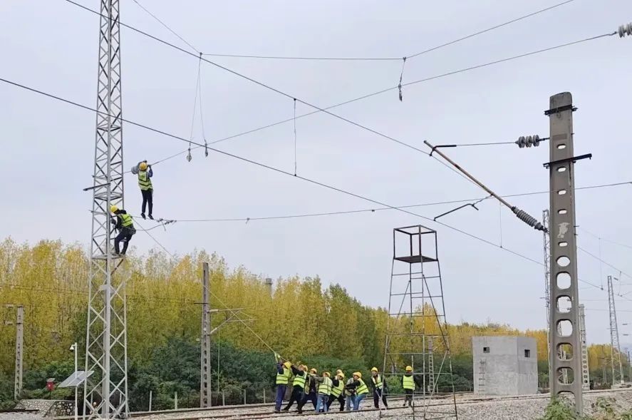 陝西鳳翔鐵路項目改建iii場聯絡線撥接完成