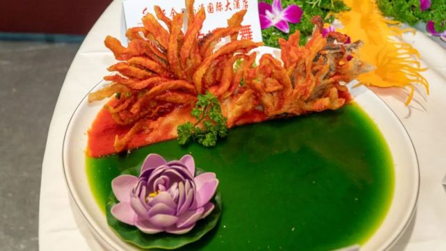 鲟鱼宴惊艳亮相!让世界了解天全味道!