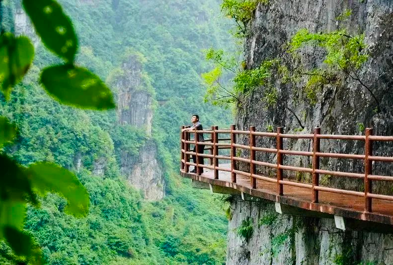 洋山河→思南九天溫泉→石阡仙人街→佛頂山溫泉小鎮→堯上民族文化村