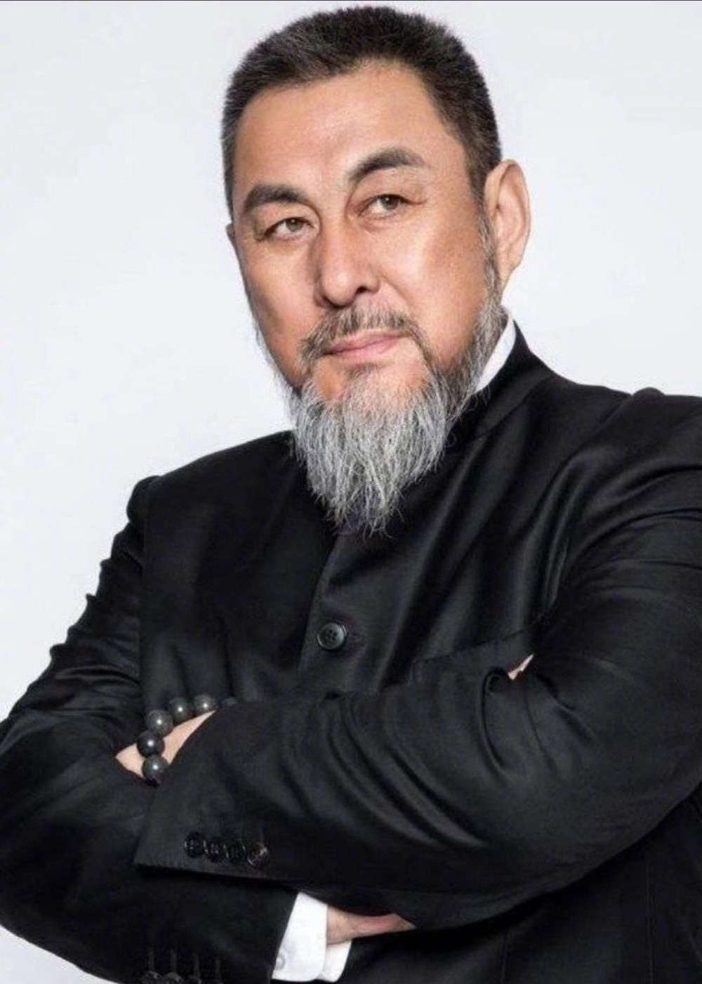 65岁"张飞"李靖飞疑似病重,双颊凹陷卧病床,不知陆树铭已去世_腾讯新