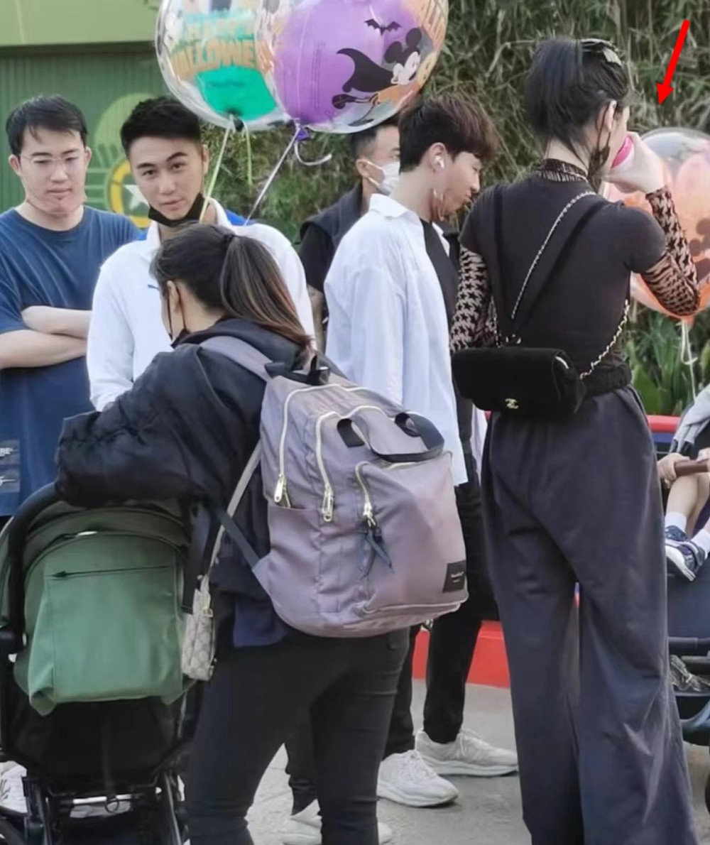 新航道托福学费县委书记教授儿童上海交大女王学者一桶牛奶一桶水题目