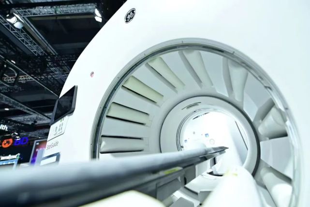 逛了一天进博会，我好像看到了未来医疗的雏形_腾讯新闻