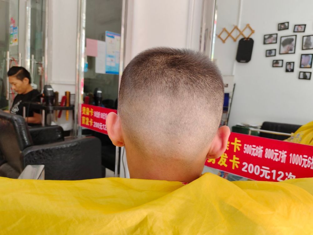 最帅气的小男孩发型19款,很百变有型,家有儿子的妈妈请收藏插图