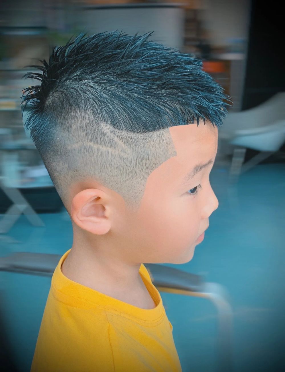 最帅气的小男孩发型19款,很百变有型,家有儿子的妈妈请收藏插图11