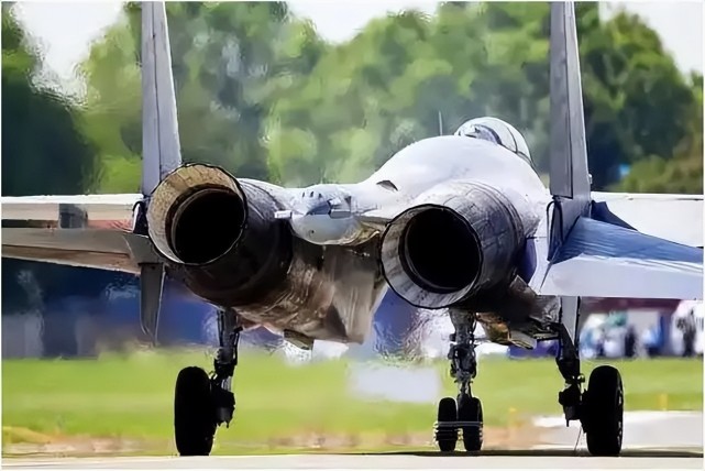 珠海航展突现两款矢量发动机,二元三元随便看_腾讯新闻