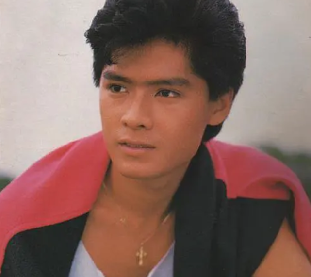 新加坡一哥李南星58岁生日,50位艺人为他庆祝,多位熟面孔现身