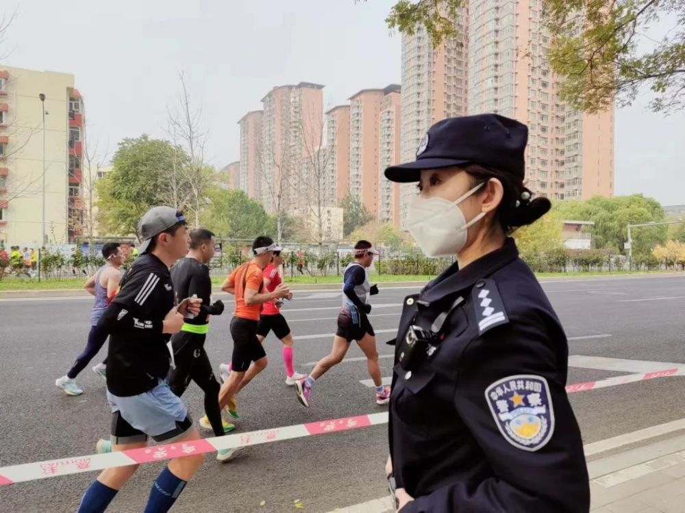北京警察北马成绩单
